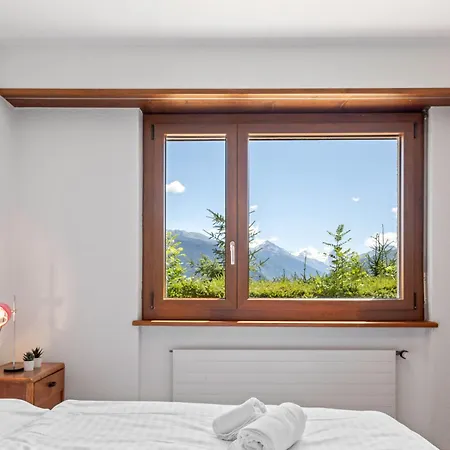 - 6 Pers - 5 Lits - 2 Parkings *